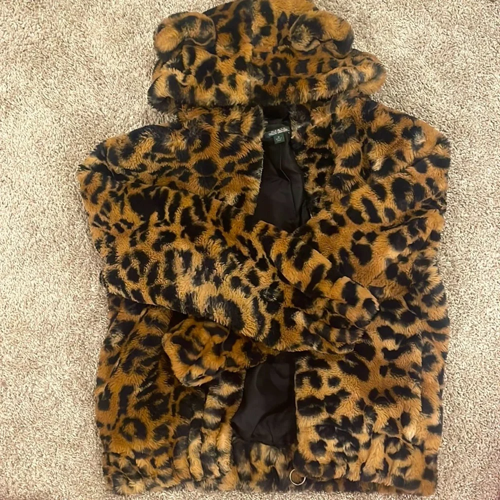 Furry leopard jacket with ears - Picture 1 of 2